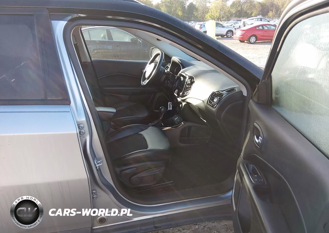 2018 Jeep Compass Altitude Fwd VIN:3C4NJCBB4JT461452 - 5