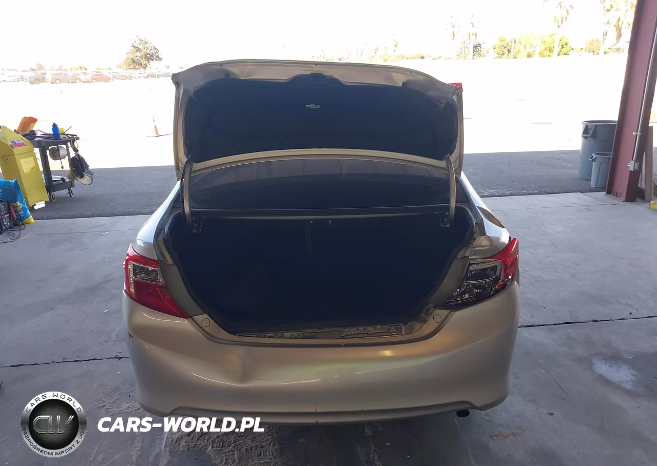 2014 Toyota Camry Le VIN:4T4BF1FK7ER415520 - 16