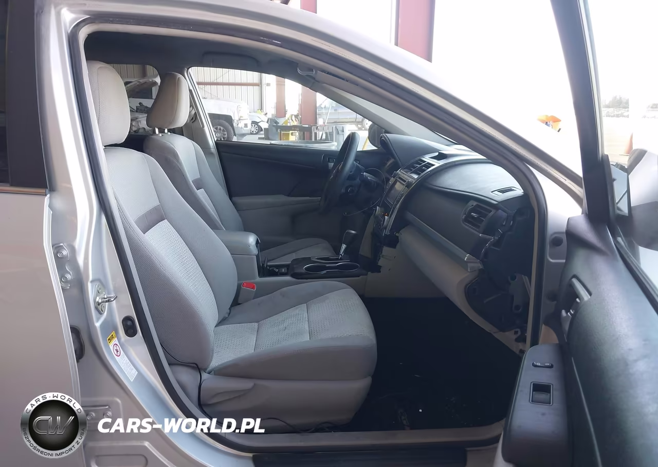 2014 Toyota Camry Le VIN:4T4BF1FK7ER415520 - 5