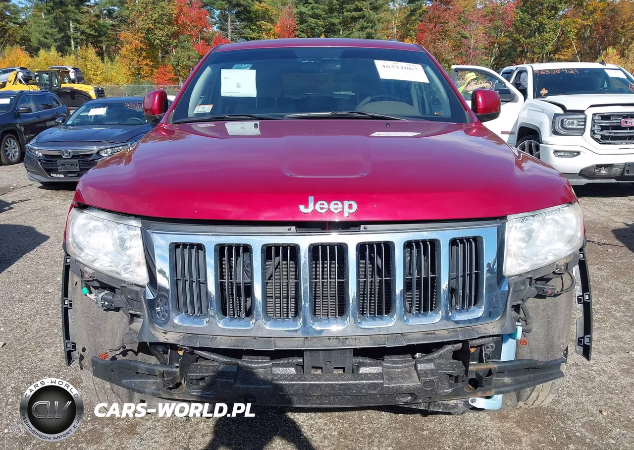 2013 Jeep Grand Cherokee Laredo VIN:1C4RJFAG8DC555365 - 13
