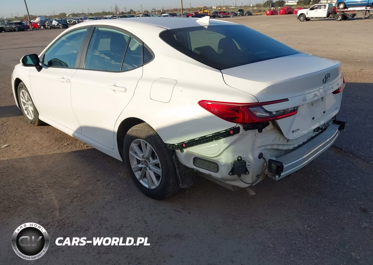 2025 Toyota Camry Le VIN:4T1DAACK9SU121148 - 3