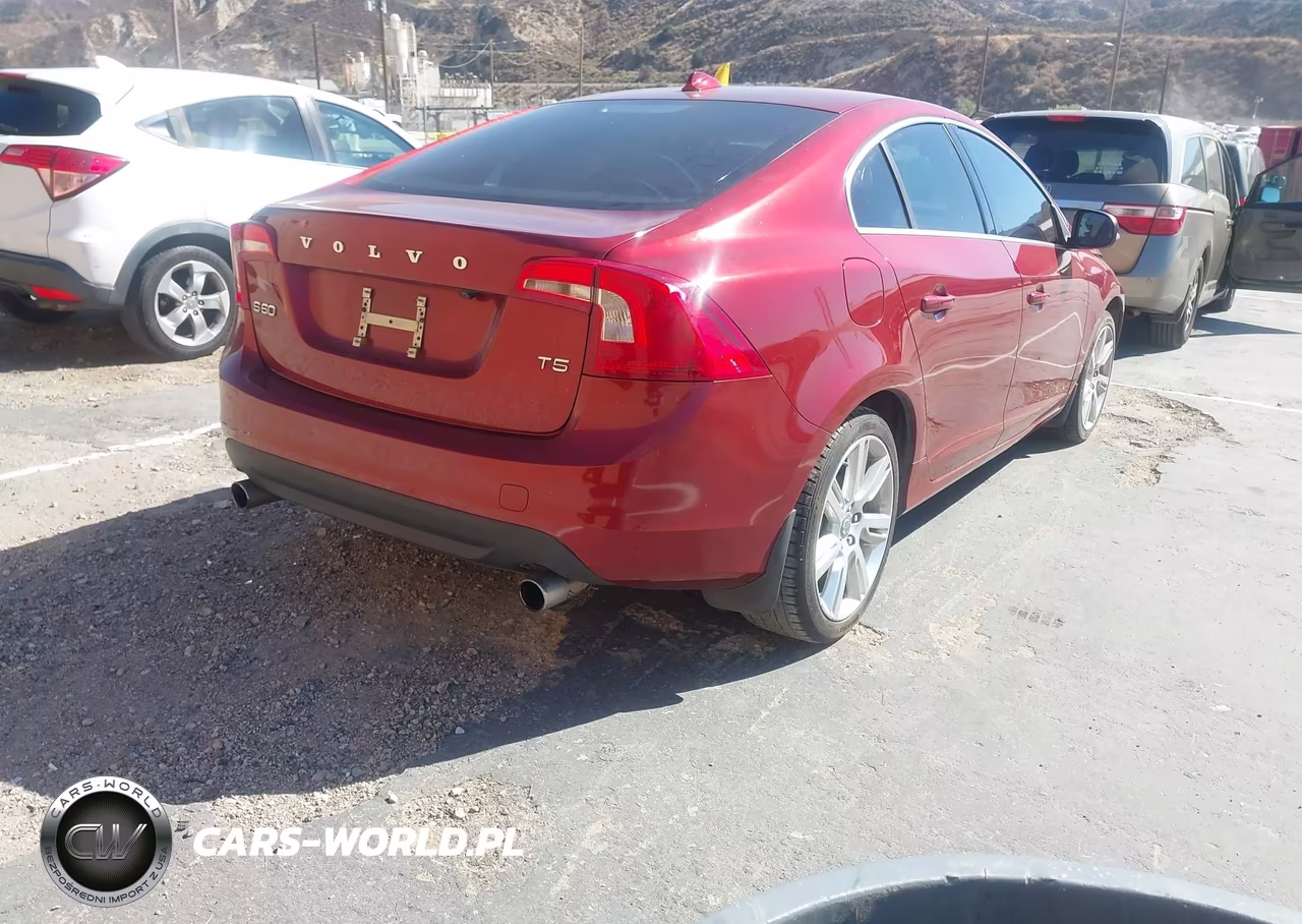 2012 Volvo S60 T5 VIN:YV1622FS0C2025153 - 4