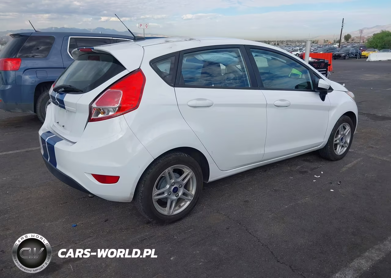 2017 Ford Fiesta Se VIN:3FADP4EJ6HM115917 - 4