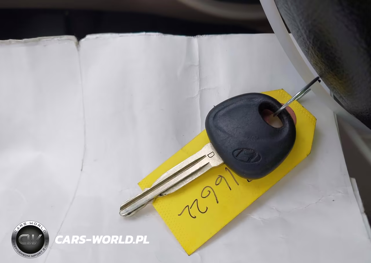2008 Hyundai Elantra Gls-Se VIN:KMHDU46D88U533429 - 11