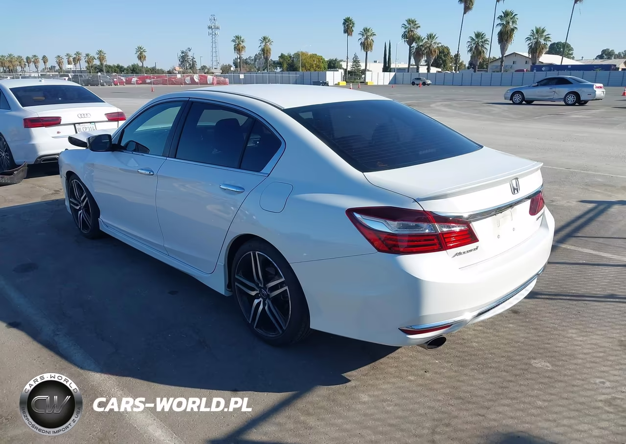 2017 Honda Accord Sport VIN:1HGCR2F50HA003666 - 3