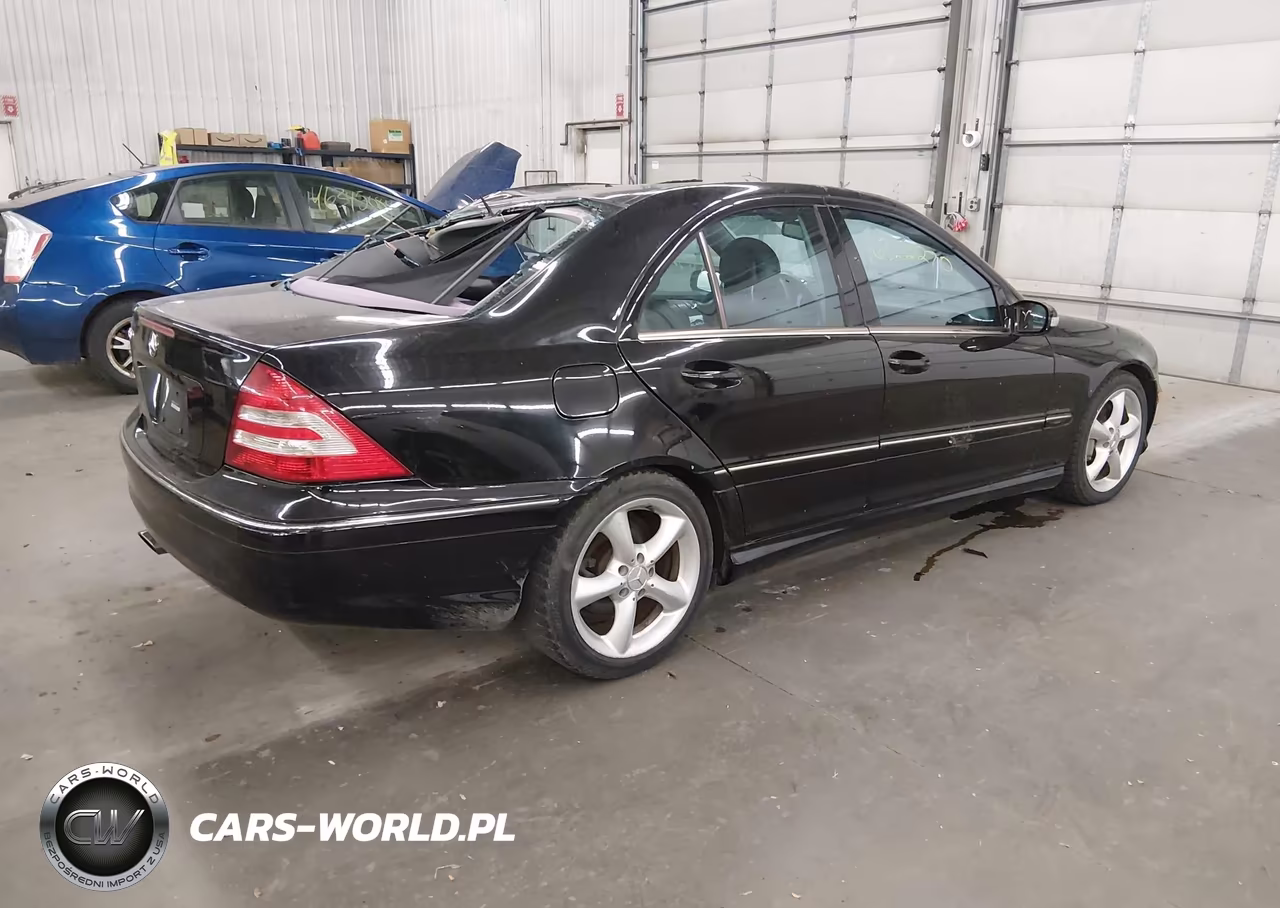 2005 Mercedes-Benz C 230 Kompressor Sport VIN:WDBRF40J15F596342 - 4