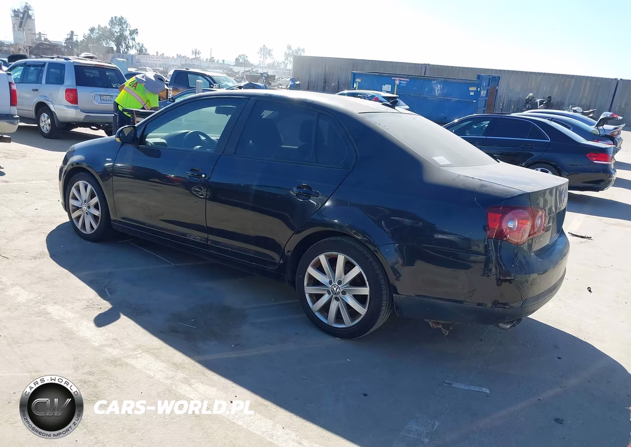 2010 Volkswagen Jetta Wolfsburg Edition VIN:3VWRA7AJ2AM106420 - 3