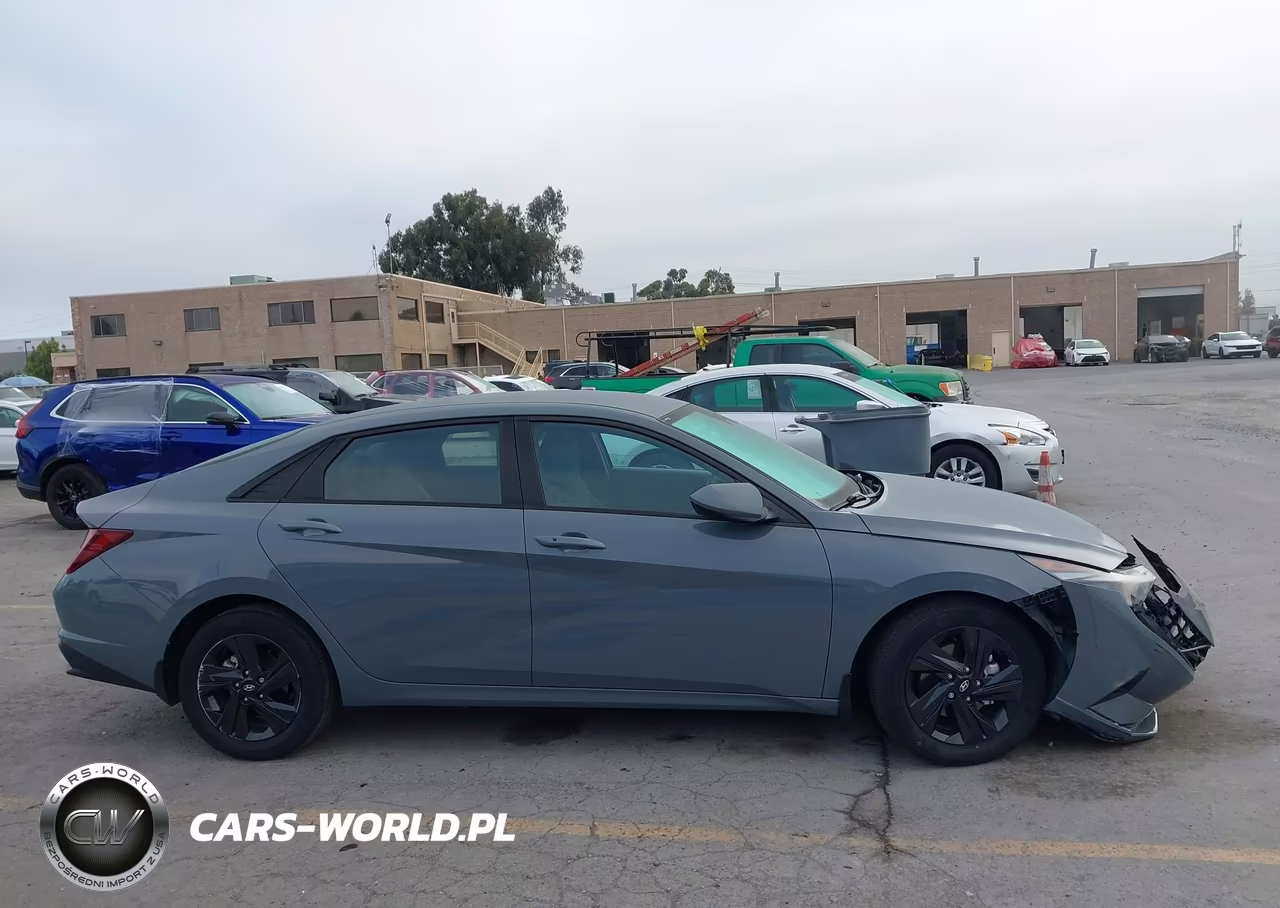 2023 Hyundai Elantra Sel VIN:KMHLM4AG7PU438985 - 13