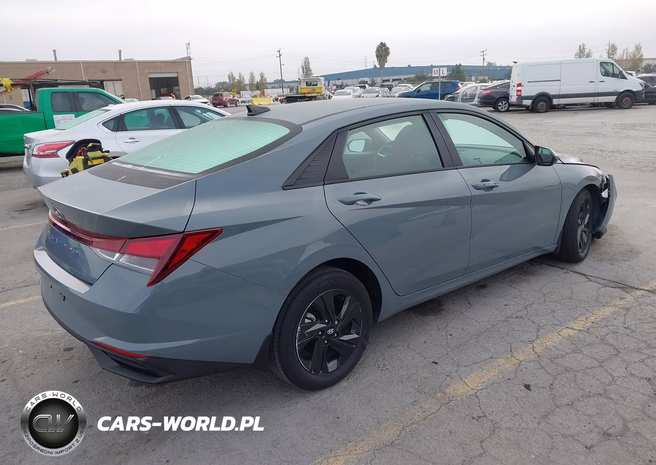 2023 Hyundai Elantra Sel VIN:KMHLM4AG7PU438985 - 4