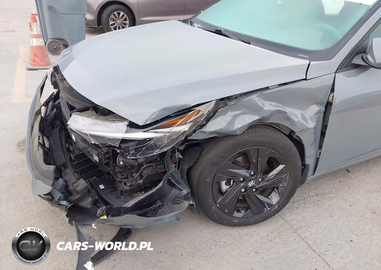 2023 Hyundai Elantra Sel VIN:KMHLM4AG7PU438985 - 6