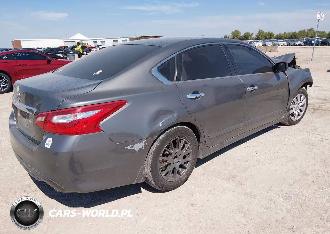 2017 Nissan Altima 2.5 S VIN:1N4AL3AP2HN307568 - 4