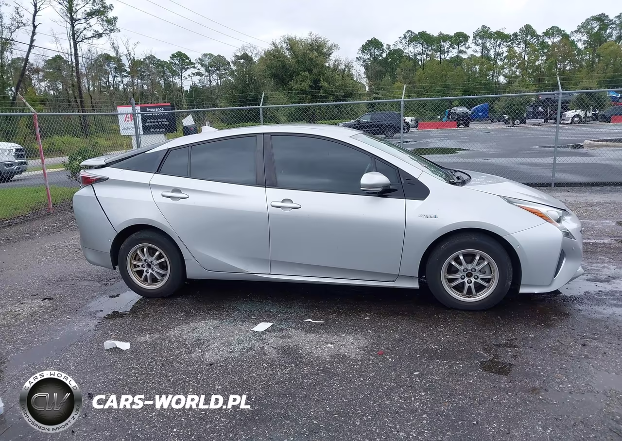 2017 Toyota Prius Two VIN:JTDKBRFU5H3560110 - 13