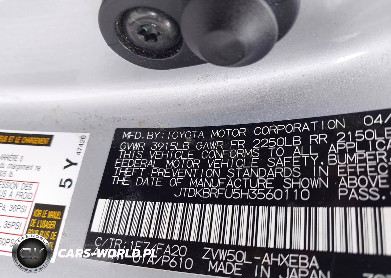 2017 Toyota Prius Two VIN:JTDKBRFU5H3560110 - 9