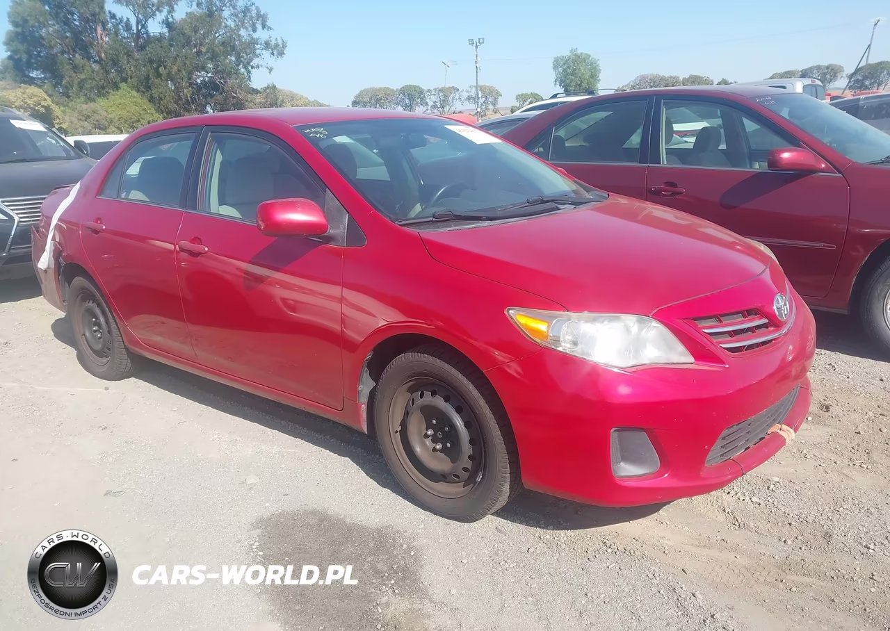 2013 Toyota Corolla Le – zdjęcie 1 z 18
