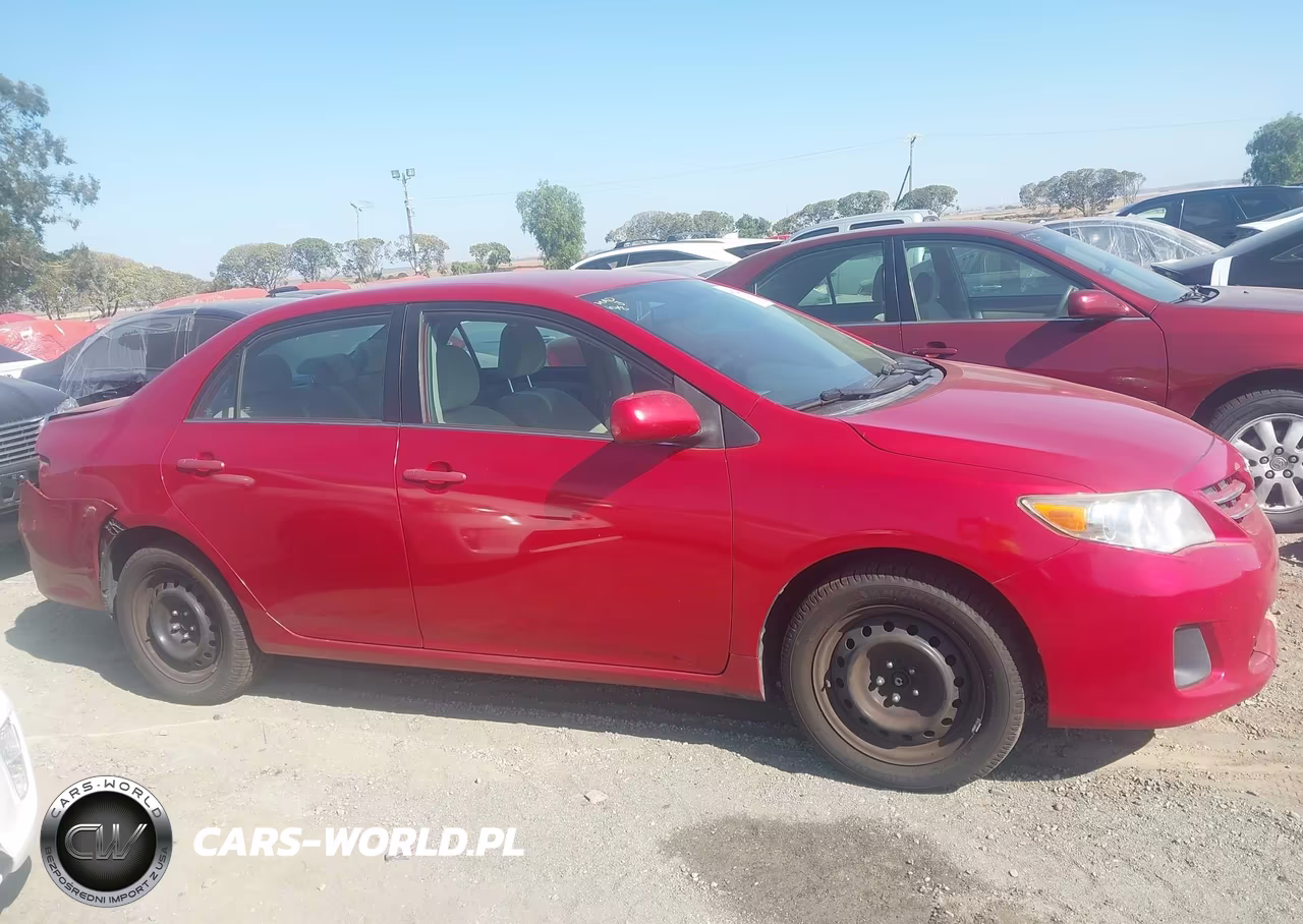 2013 Toyota Corolla Le VIN:5YFBU4EEXDP186568 - 14
