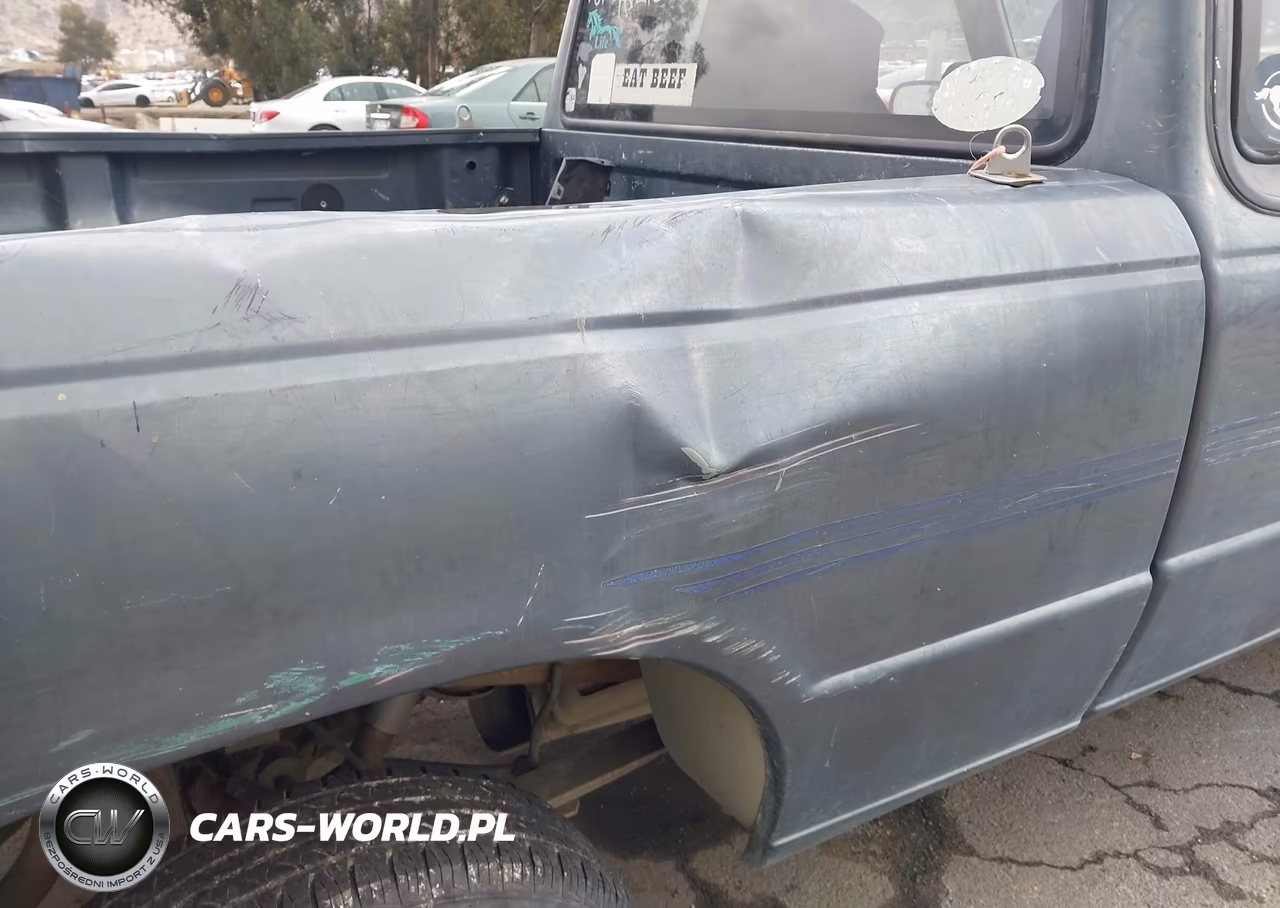 1994 Mazda B3000 Cab Plus VIN:4F4CR16U5RTM70028 - 6