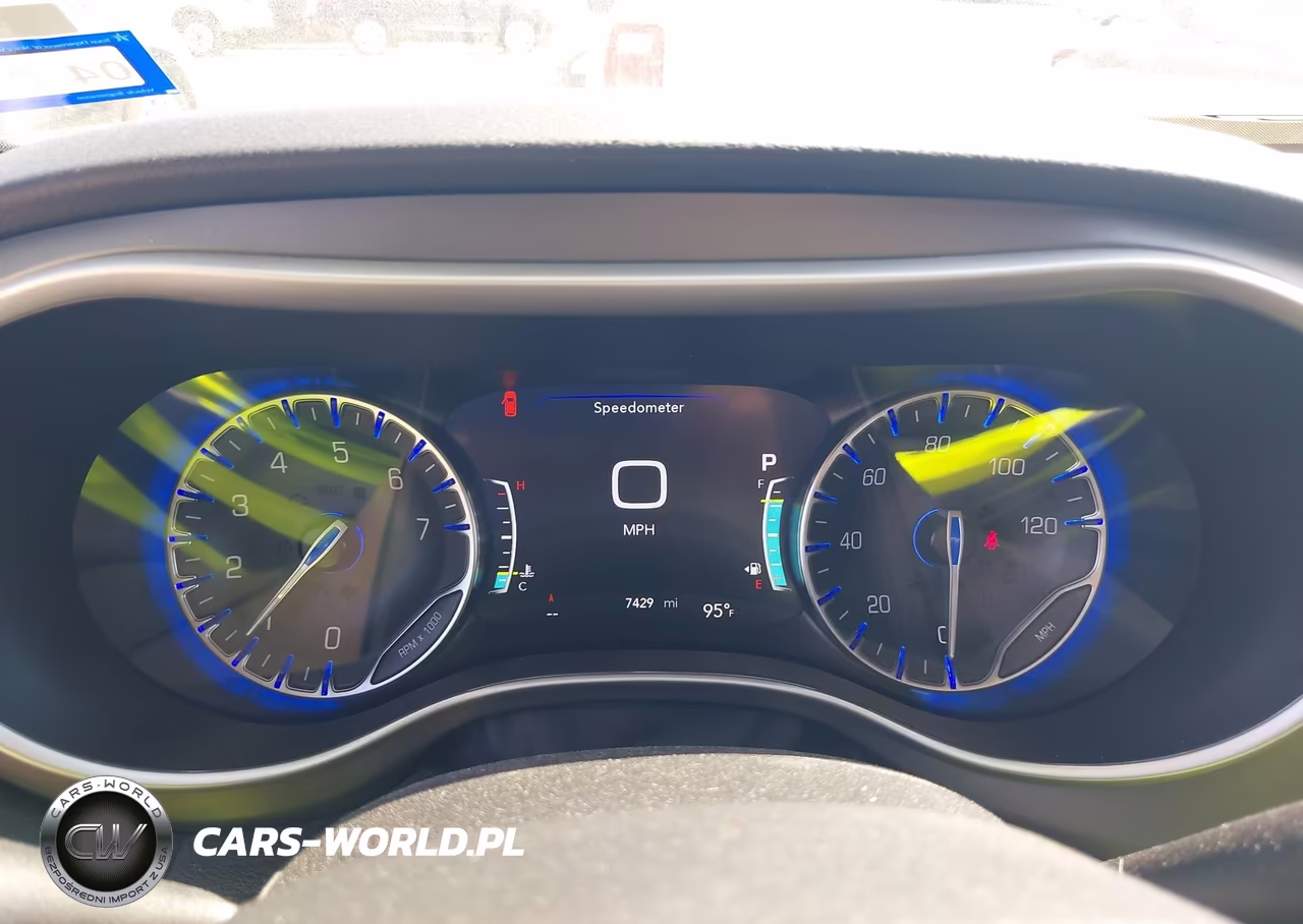 2027 Chrysler Pacifica VIN:2C4RC1BG3VR556315 - 7