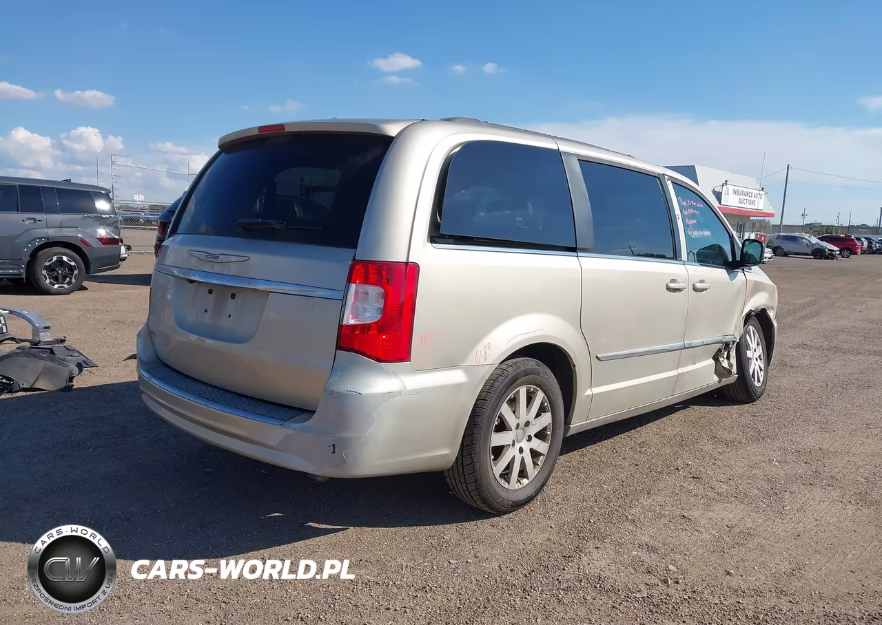 2014 Chrysler Town & Country Touring VIN:2C4RC1BG0ER348103 - 4