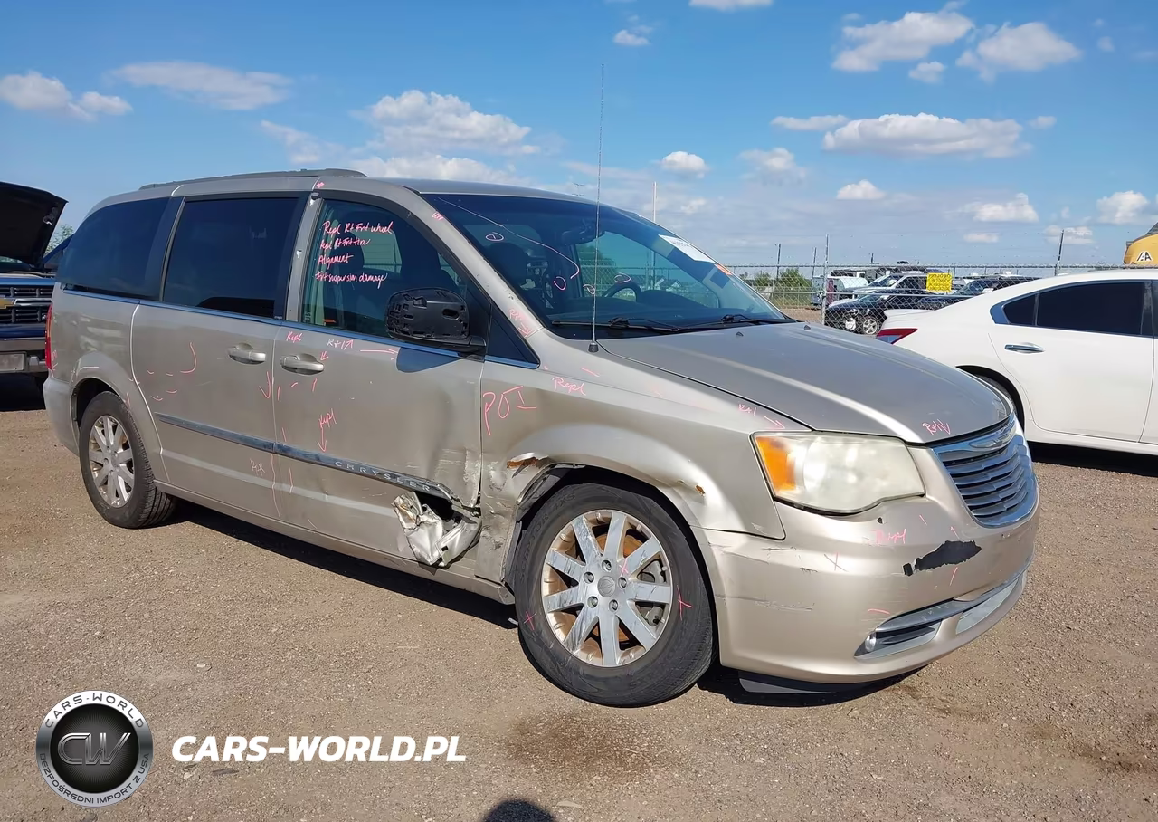 2014 Chrysler Town & Country Touring VIN:2C4RC1BG0ER348103 - 6