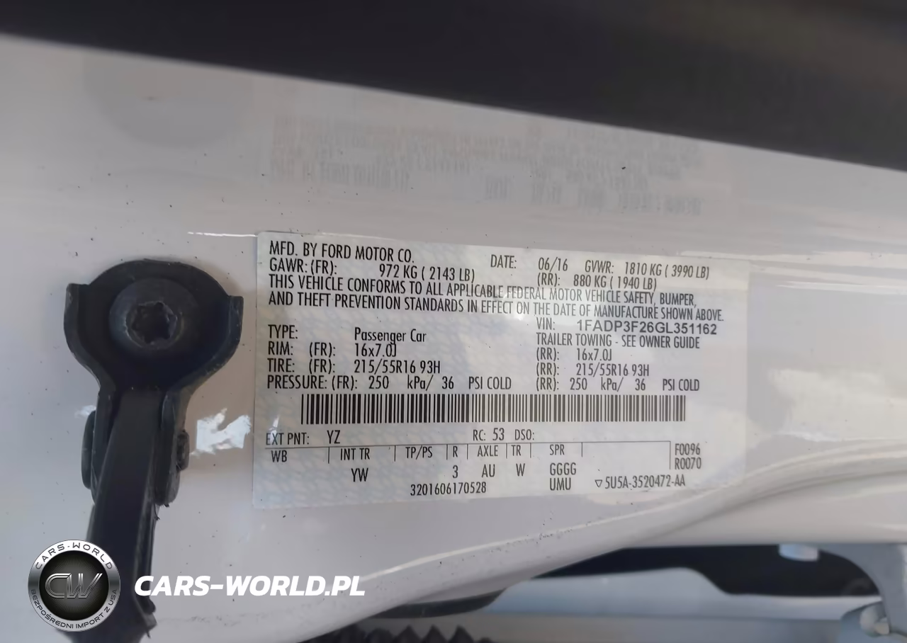 2016 Ford Focus Se VIN:1FADP3F26GL351162 - 9