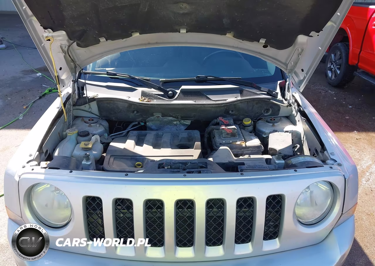 2013 Jeep Patriot Latitude VIN:1C4NJRFBXDD263756 - 10
