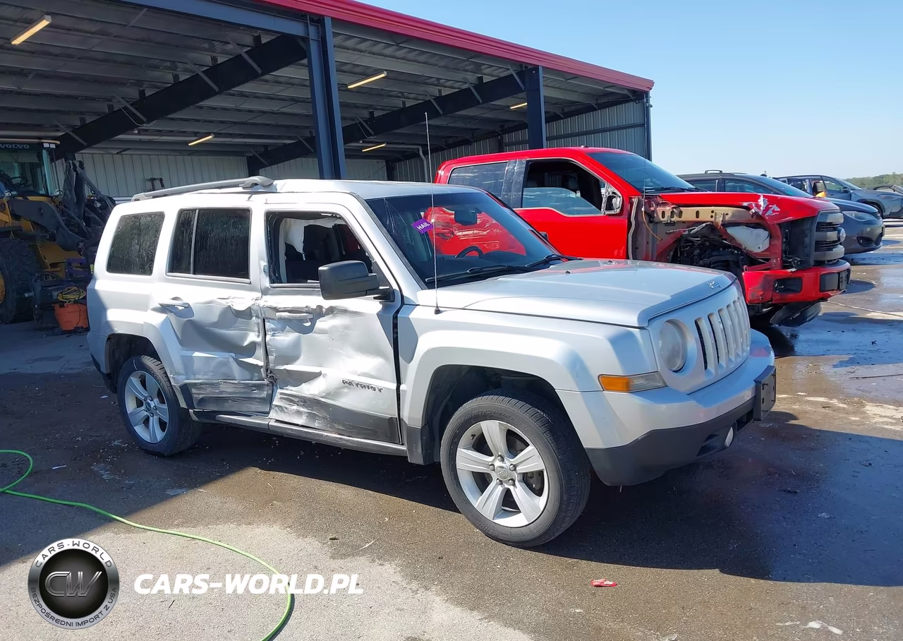 2013 Jeep Patriot Latitude VIN:1C4NJRFBXDD263756 - 13