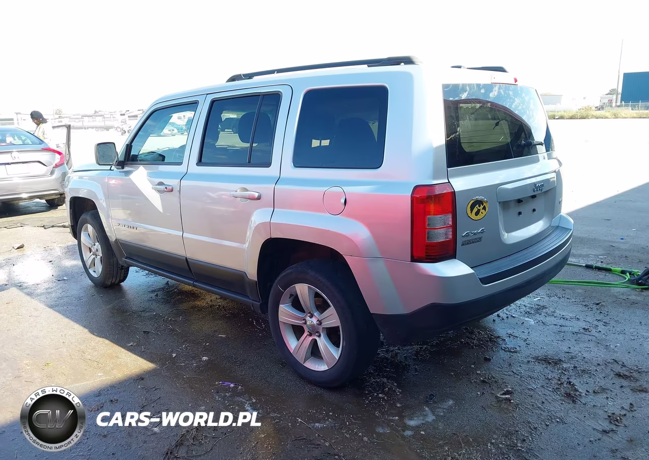 2013 Jeep Patriot Latitude VIN:1C4NJRFBXDD263756 - 3