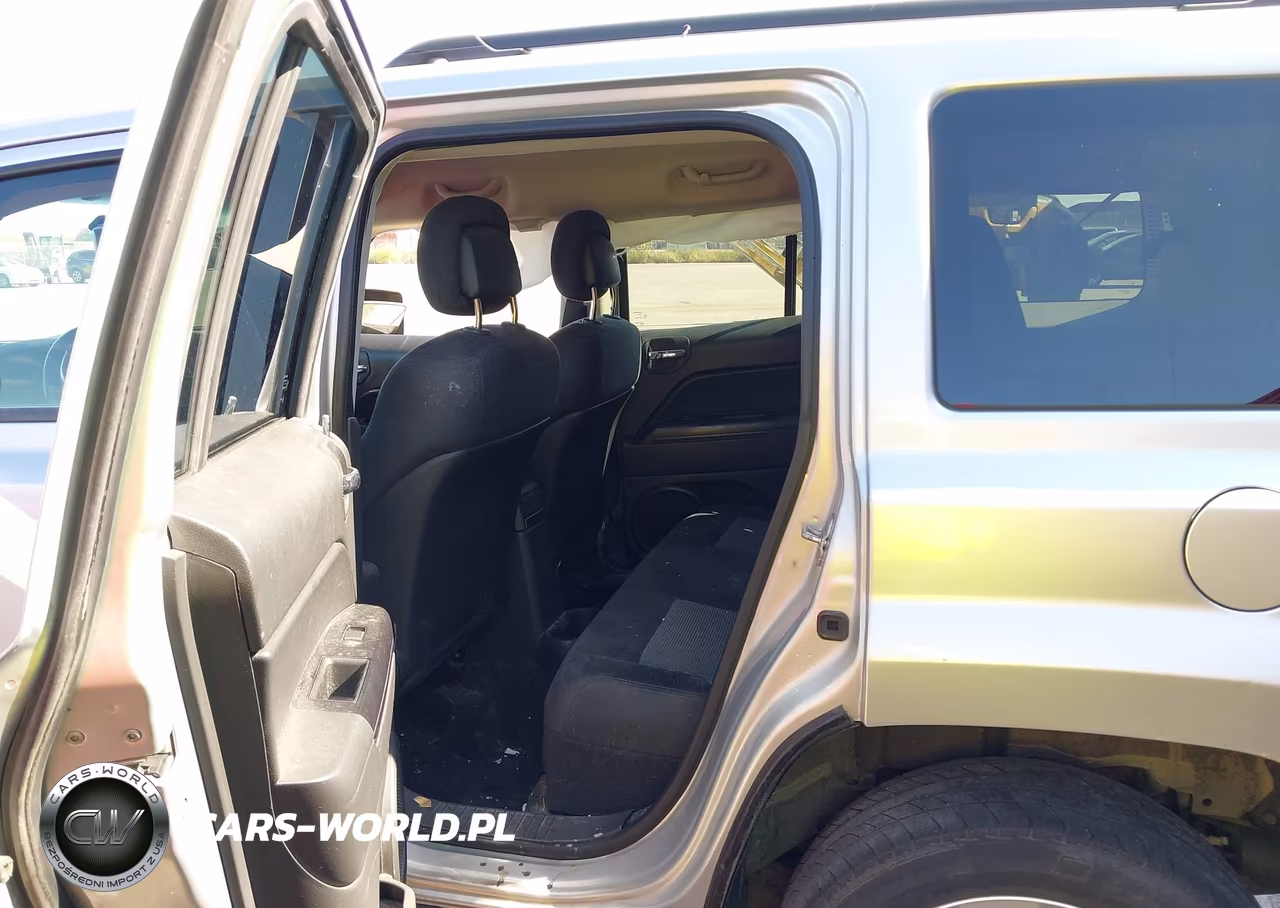2013 Jeep Patriot Latitude VIN:1C4NJRFBXDD263756 - 8
