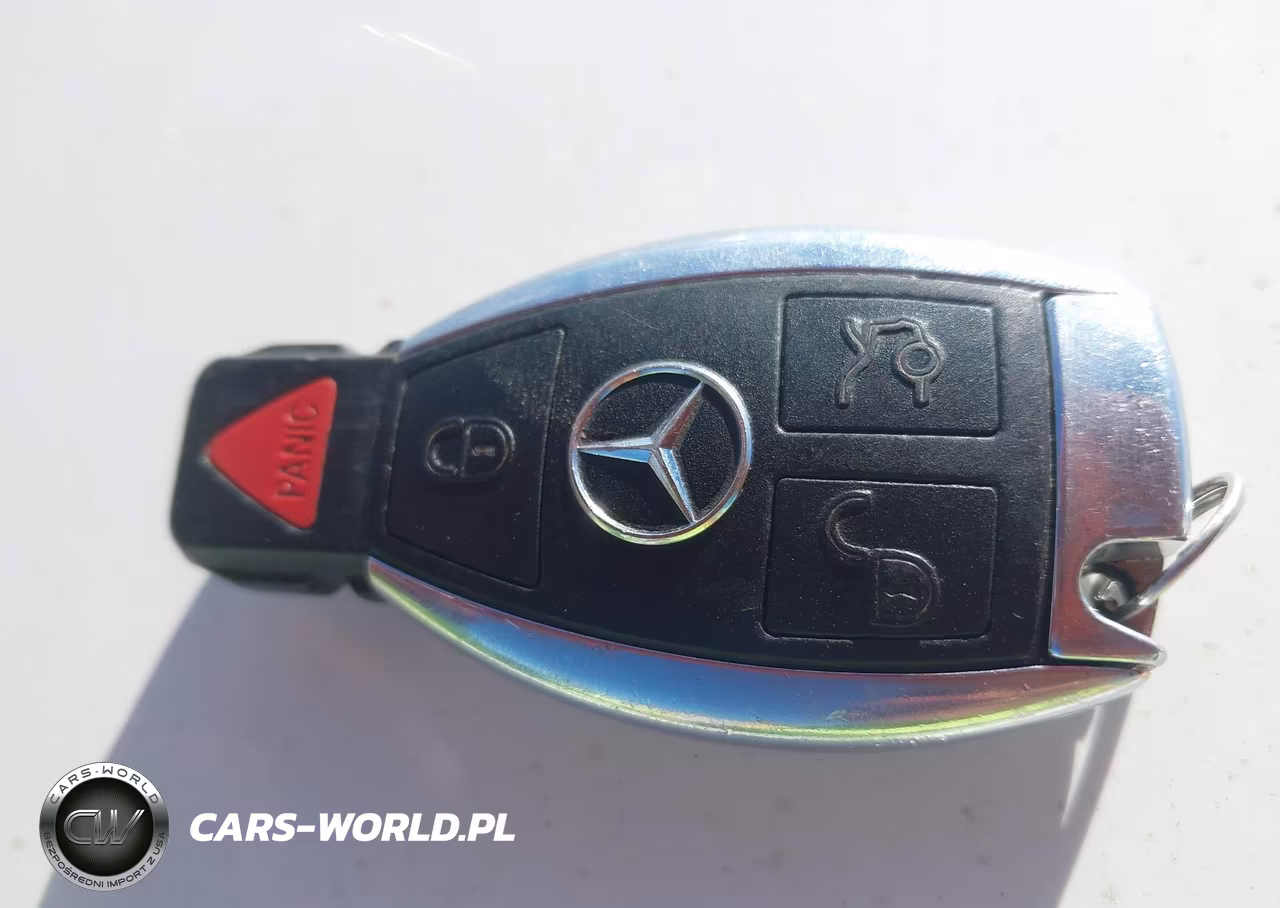 2014 Mercedes-Benz E 350 4Matic VIN:WDDHF8JB3EA864631 - 11