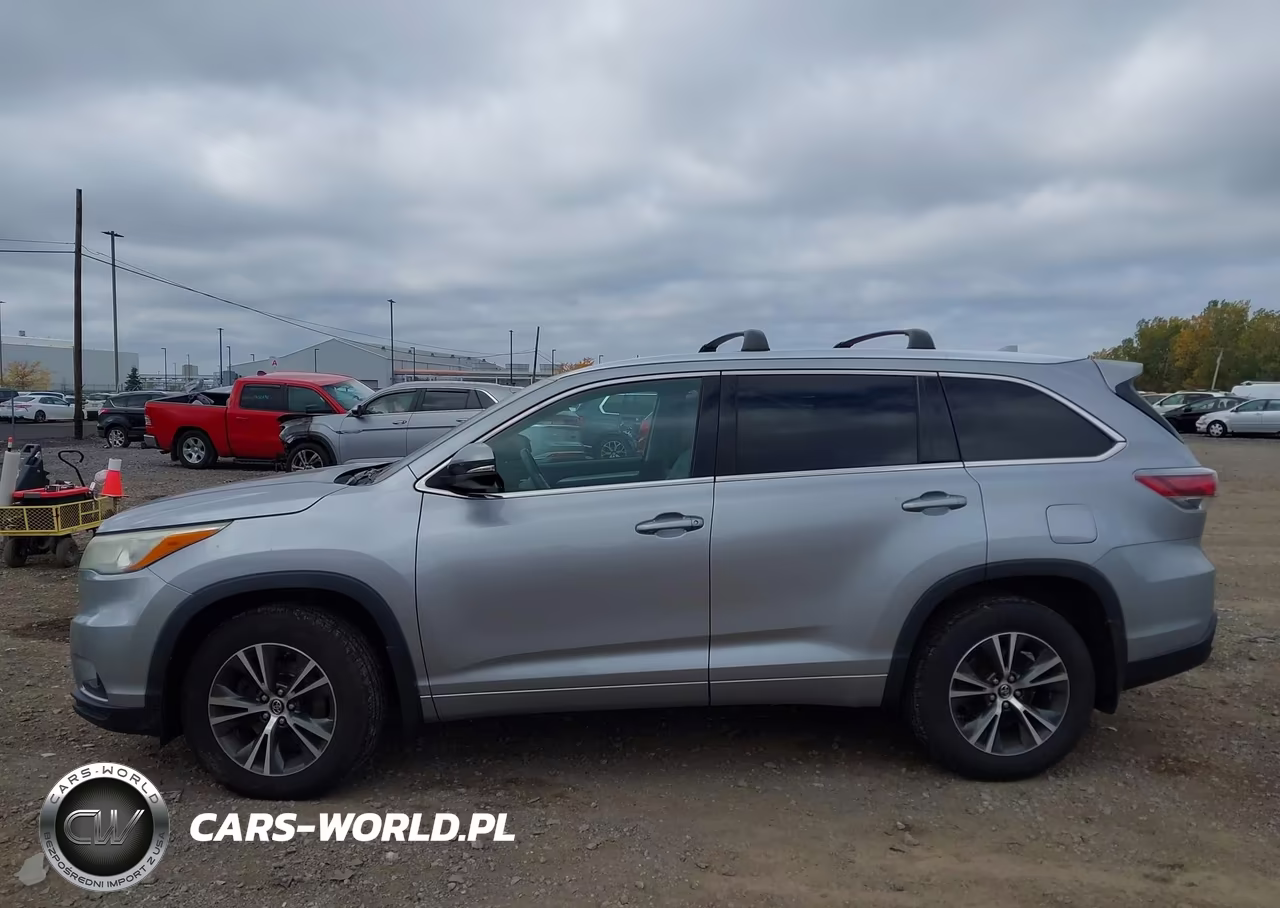 2016 Toyota Highlander Xle V6 VIN:5TDJKRFH3GS354845 - 14