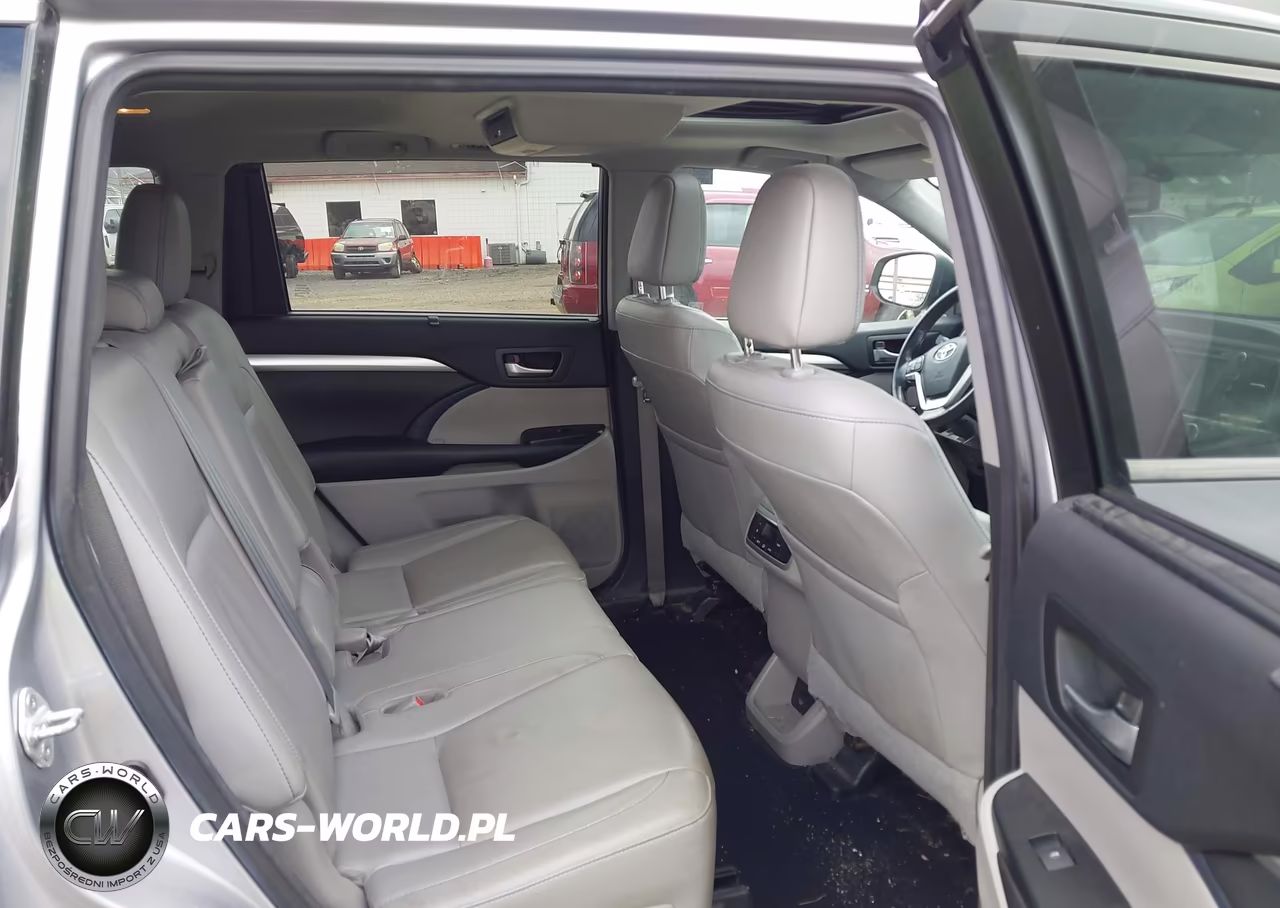 2016 Toyota Highlander Xle V6 VIN:5TDJKRFH3GS354845 - 8