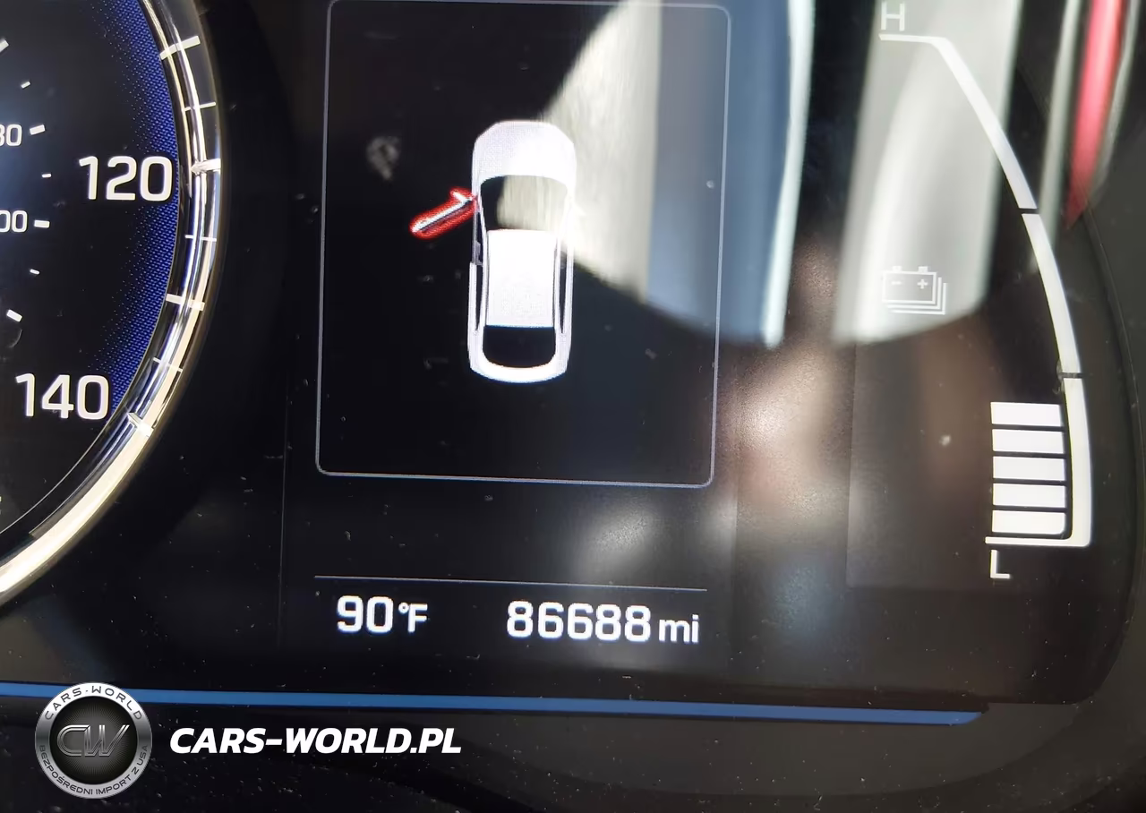 2018 Hyundai Ioniq Hybrid Blue VIN:KMHC65LCXJU100580 - 18