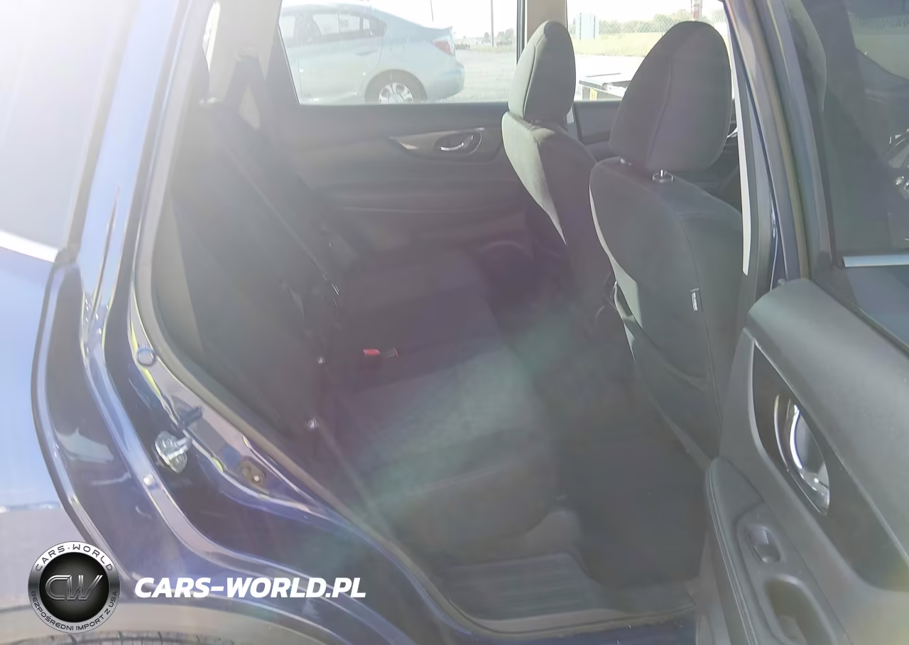2018 Nissan Rogue S VIN:5N1AT2MV3JC717422 - 8