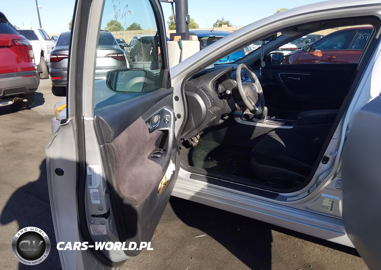 2015 Nissan Altima 2.5 Sv VIN:1N4AL3AP6FC231720 - 5
