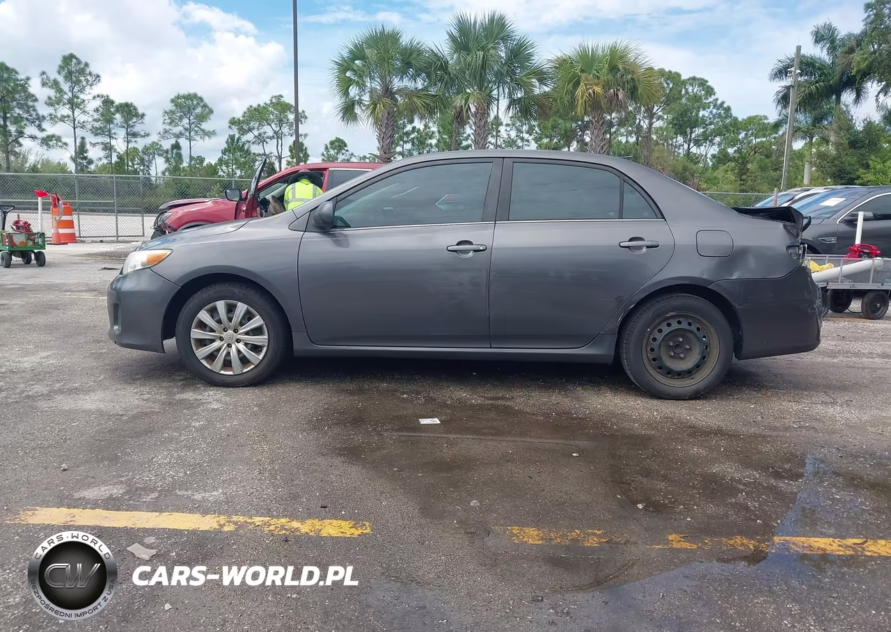 2013 Toyota Corolla Le VIN:5YFBU4EE5DP152831 - 14