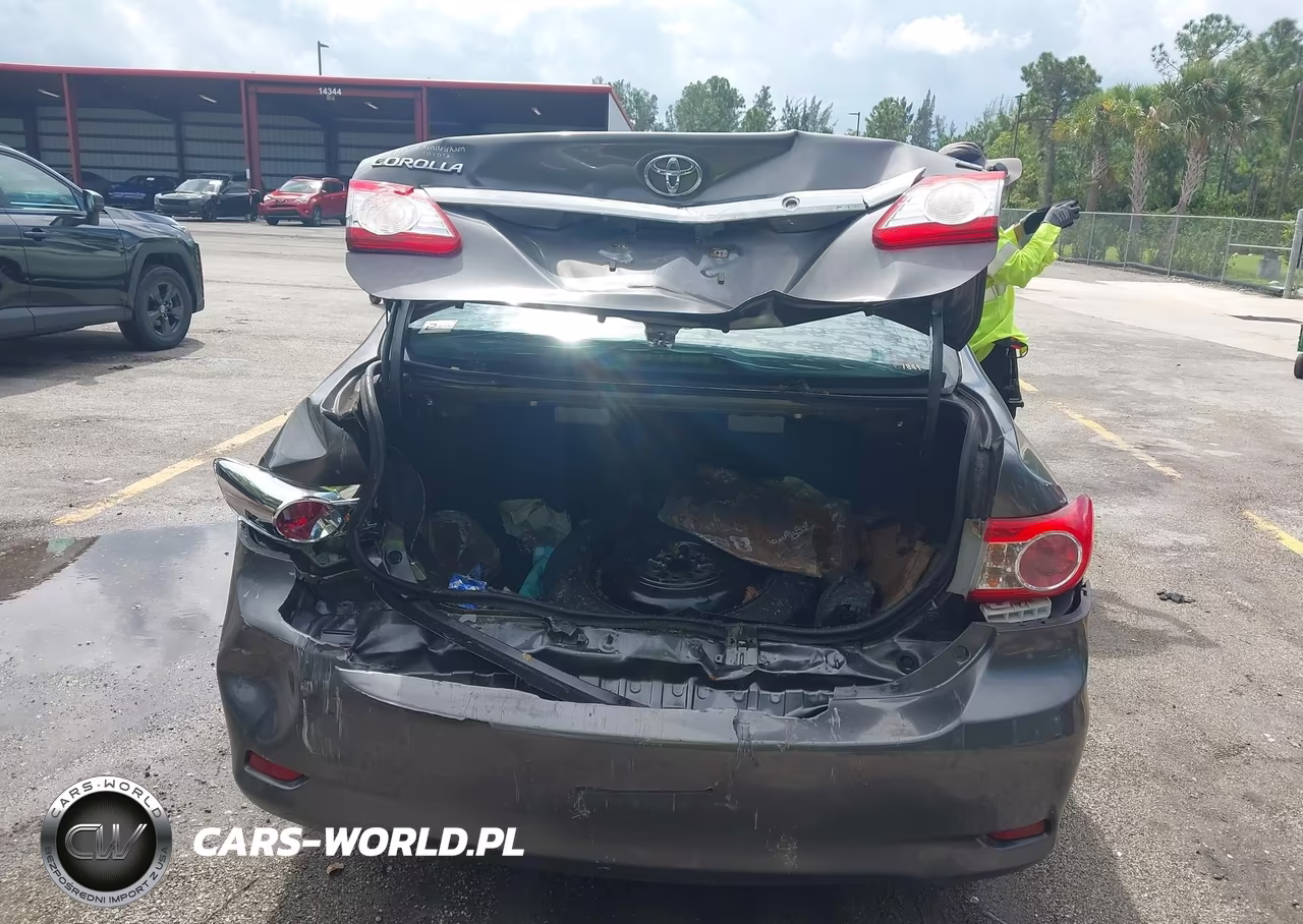 2013 Toyota Corolla Le VIN:5YFBU4EE5DP152831 - 16
