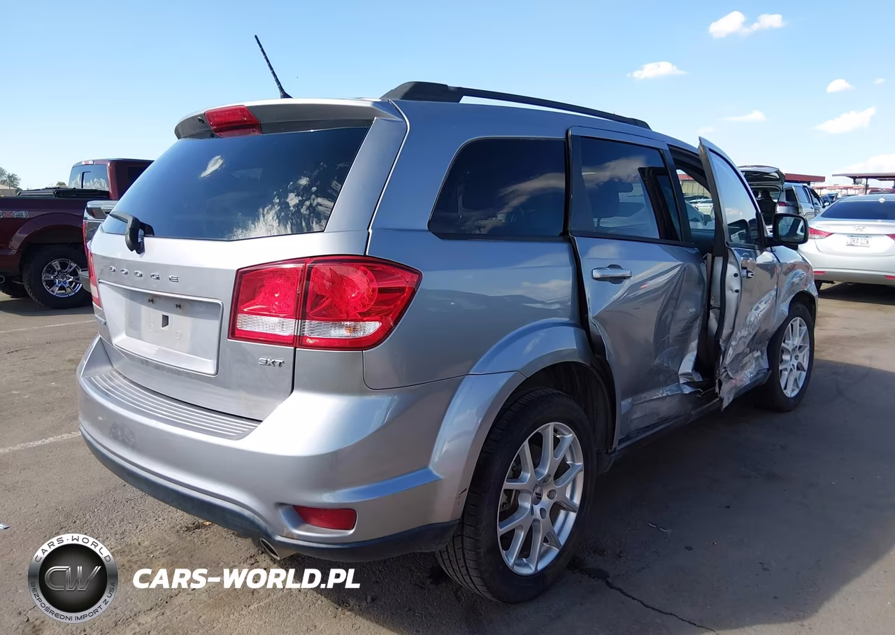 2018 Dodge Journey Sxt VIN:3C4PDCBG3JT274165 - 4