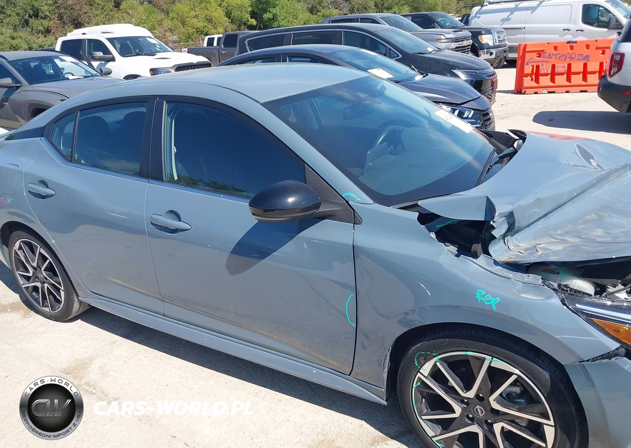 2025 Nissan Sentra Sr VIN:3N1AB8DVXSY356602 - 13