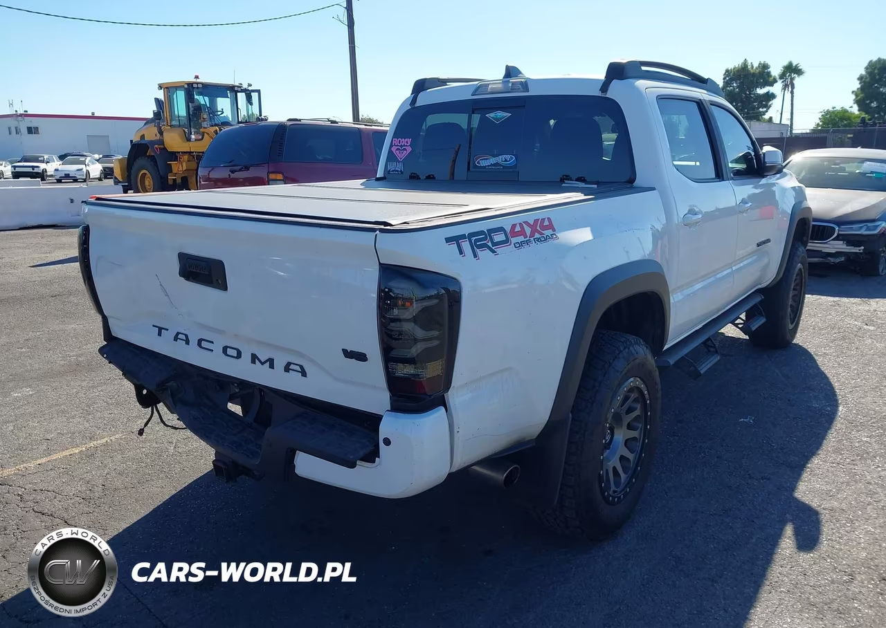 2021 Toyota Tacoma Trd Off-Road VIN:3TMCZ5AN9MM444782 - 4