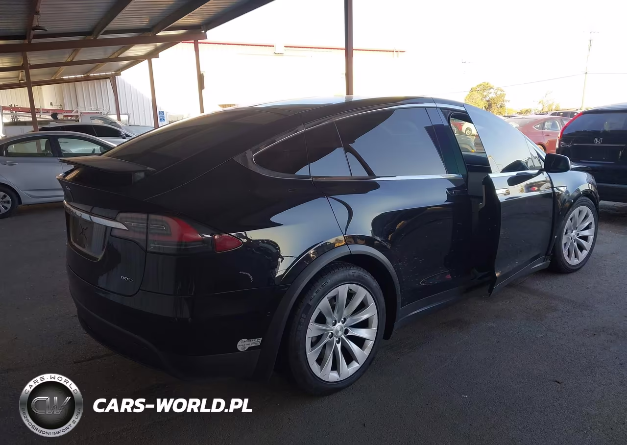 2016 Tesla Model X 60D-70D-75D-90D-P100D VIN:5YJXCBE21GF012181 - 4