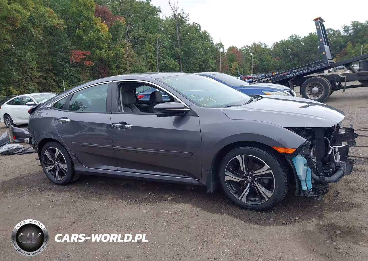 2017 Honda Civic Touring VIN:19XFC1F95HE205331 - 14