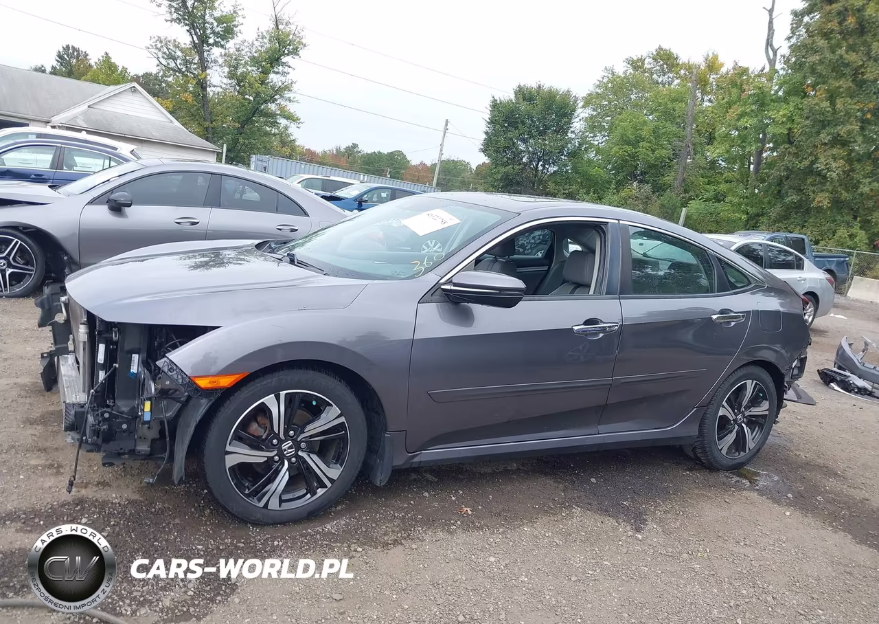 2017 Honda Civic Touring VIN:19XFC1F95HE205331 - 15
