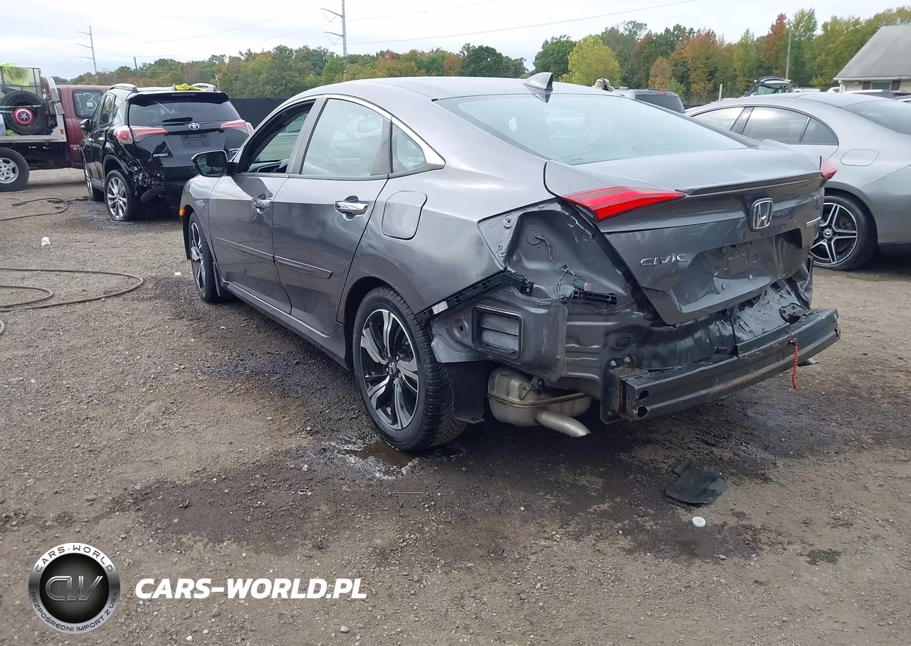 2017 Honda Civic Touring VIN:19XFC1F95HE205331 - 3