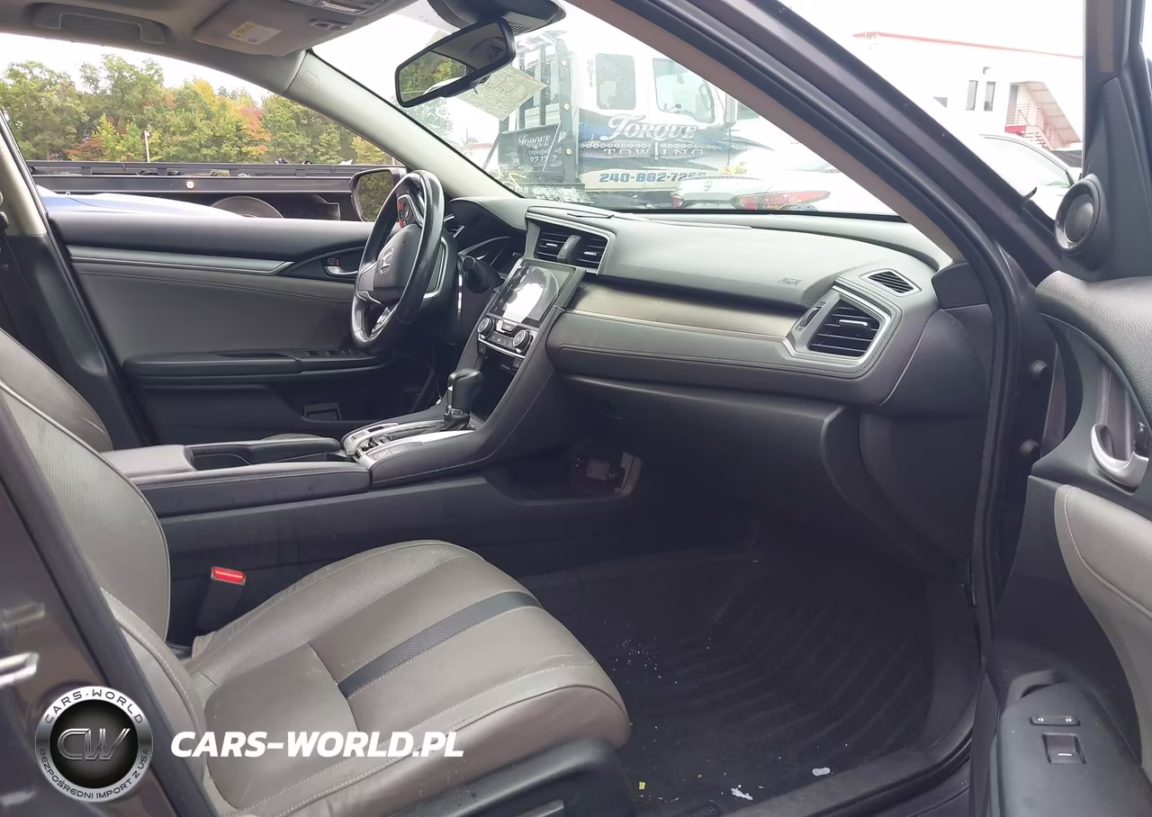 2017 Honda Civic Touring VIN:19XFC1F95HE205331 - 5
