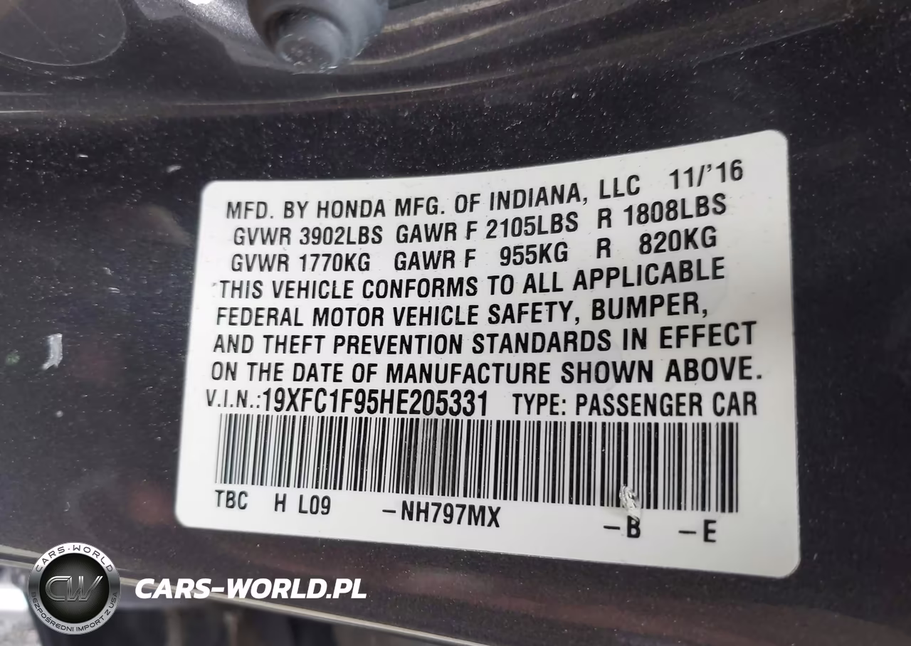 2017 Honda Civic Touring VIN:19XFC1F95HE205331 - 9