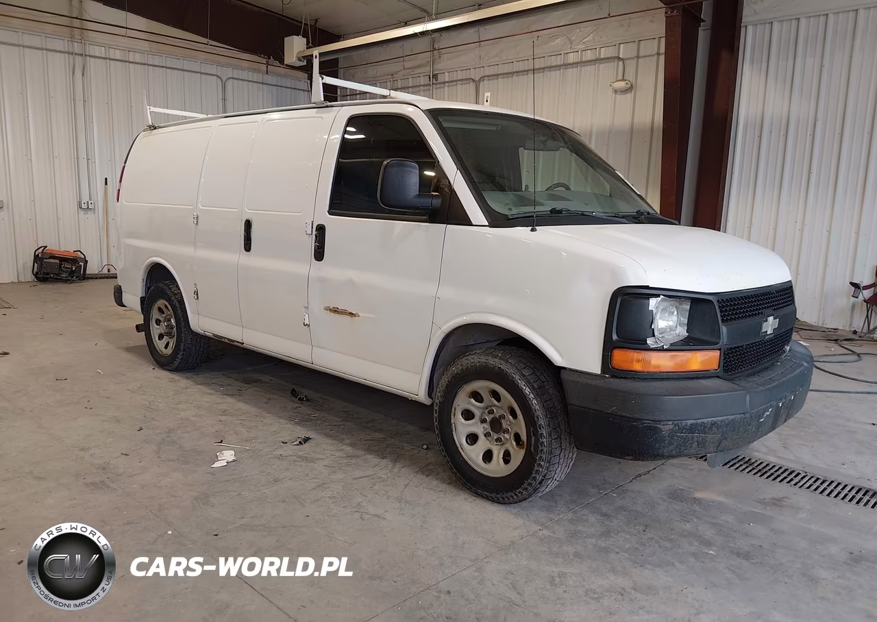 2009 Chevrolet Express 1500 Work Van