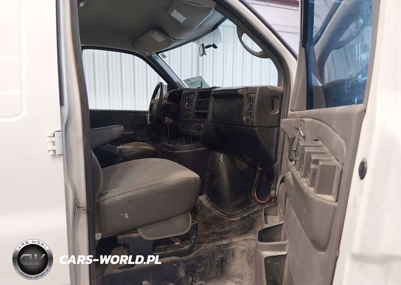 2009 Chevrolet Express 1500 Work Van VIN:1GCFG15X791118605 - 5