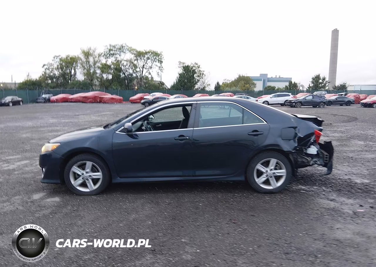 2014 Toyota Camry Se VIN:4T1BF1FK2EU340252 - 14