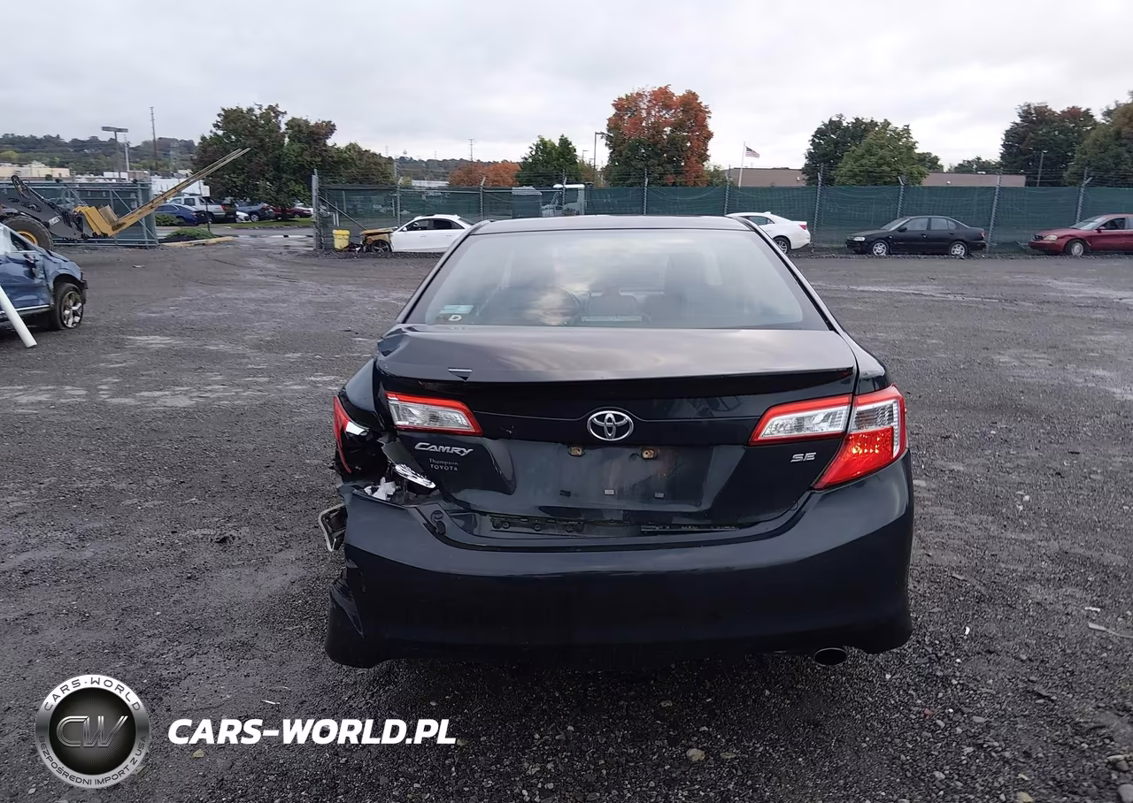 2014 Toyota Camry Se VIN:4T1BF1FK2EU340252 - 16