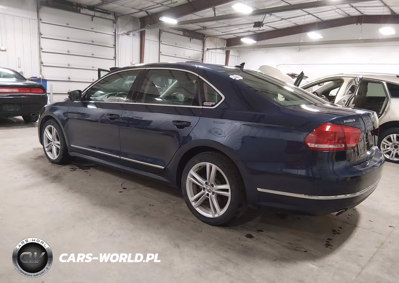 2015 Volkswagen Passat 2.0L Tdi Sel Premium VIN:1VWCV7A34FC108190 - 3